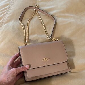 New COACH Beige Crossbody Bag with Gold Chain